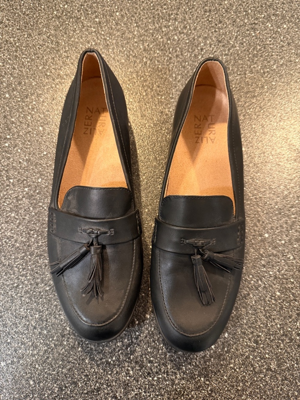 Naturalizer Marco Black Leather Tassel Loafers — Women's Slip-On Flats - size 9